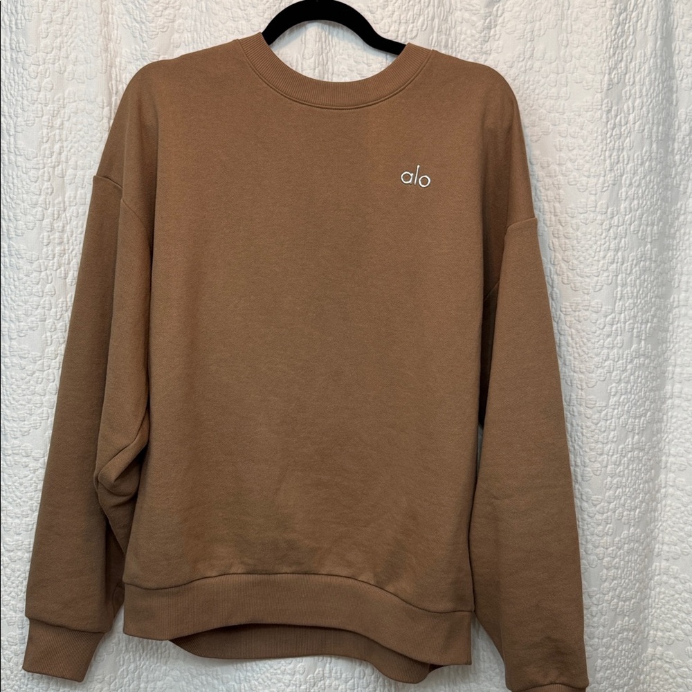NWOT ALO Toasted Almond Medium Sweatshirt